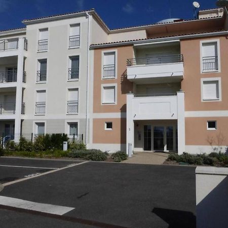 Appartement 2 Pieces Avec Balcon, Parking Et Proche Plage A Saint-Gilles-Croix-De-Vie - Fr-1-224-587 מראה חיצוני תמונה
