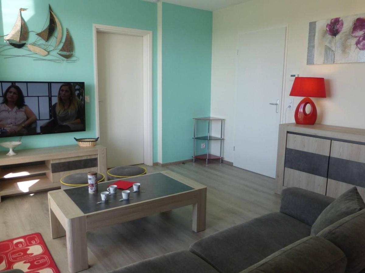 Appartement 2 Pieces Avec Balcon, Parking Et Proche Plage A Saint-Gilles-Croix-De-Vie - Fr-1-224-587 מראה חיצוני תמונה