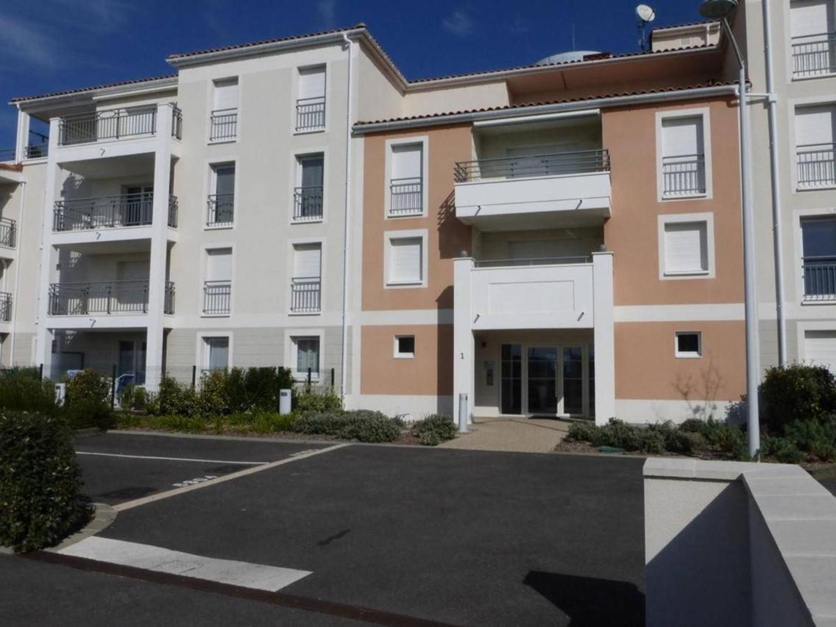 Appartement 2 Pieces Avec Balcon, Parking Et Proche Plage A Saint-Gilles-Croix-De-Vie - Fr-1-224-587 מראה חיצוני תמונה